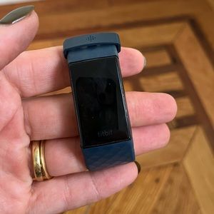 Fitbit Charge 4